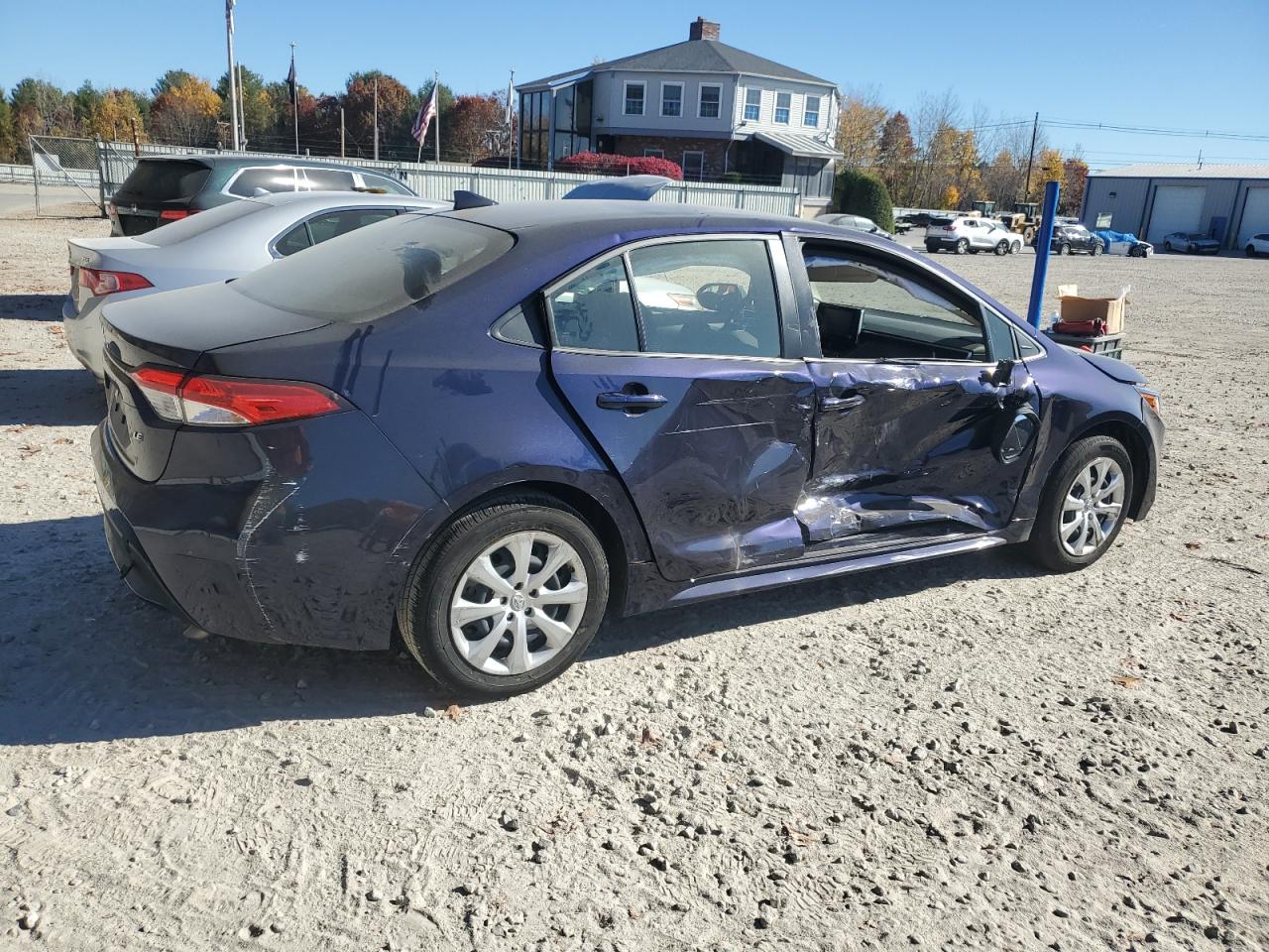 2020 Toyota Corolla VIN JTDEPRAE4LJ075623 Copart auction photo, side / front end damage thumbnail 3