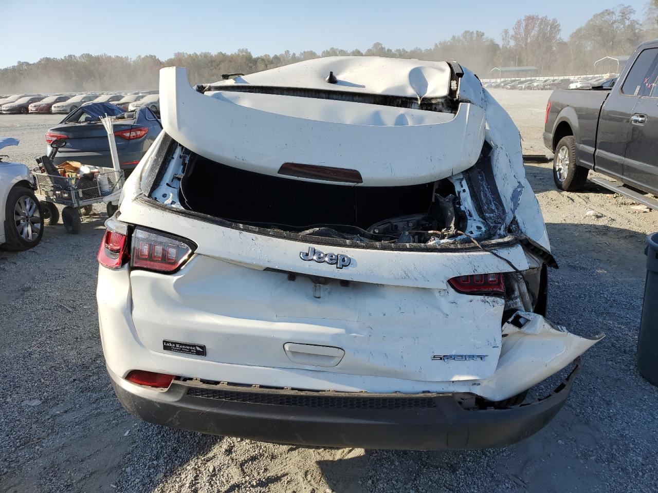 2018 Jeep Compass VIN 3C4NJCAB4JT226910 Copart auction photo, top/roof damage thumbnail 6