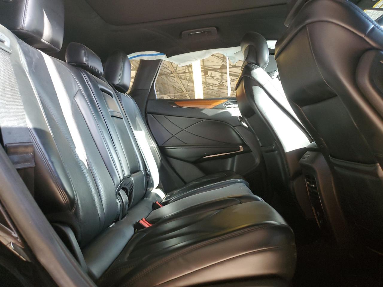 2019 Lincoln MKC VIN 5LMCJ3C91KUL00723 Copart auction photo, rear end / side damage thumbnail 10