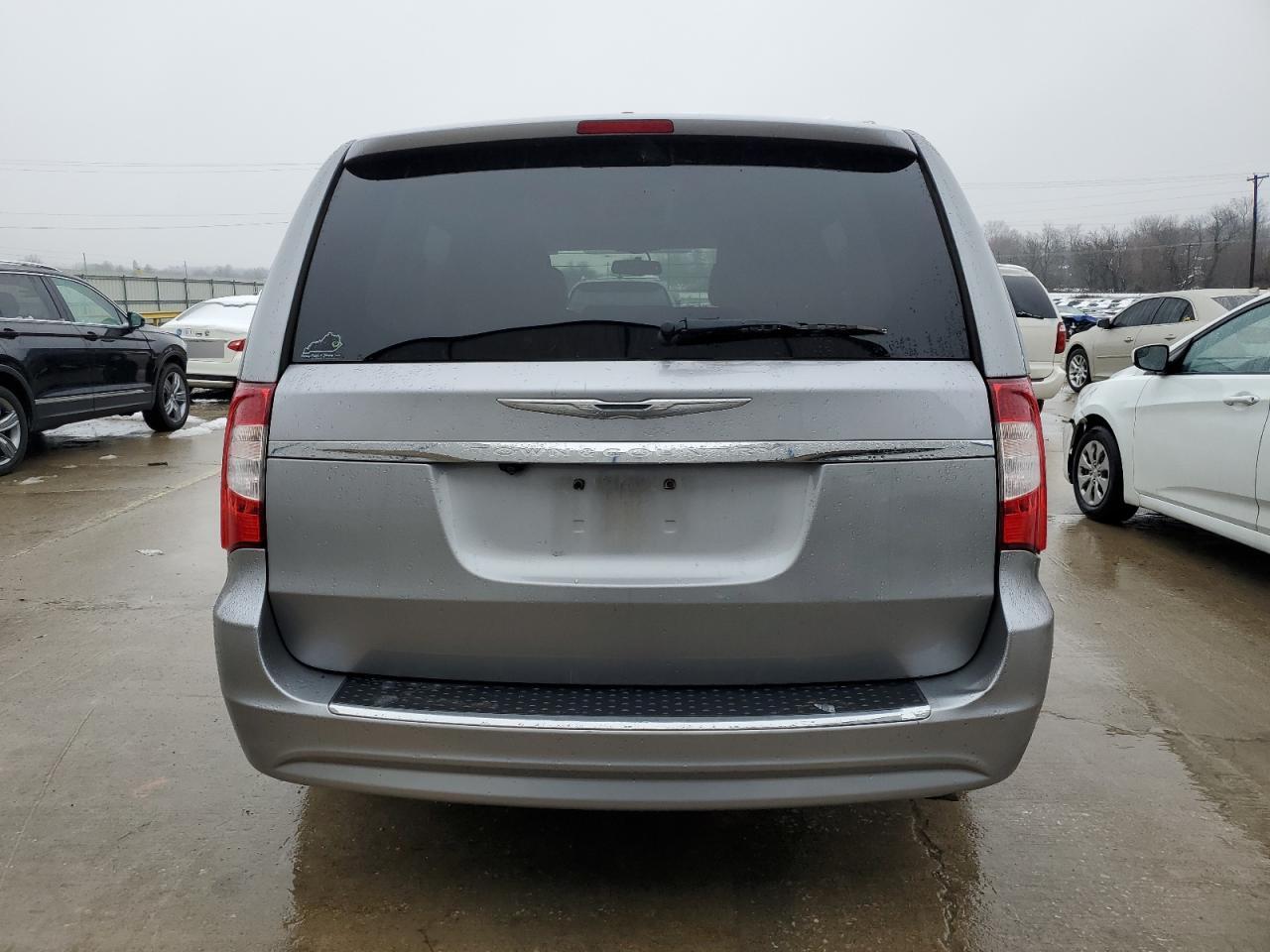 2016 Chrysler Town & Country VIN 2C4RC1BG9GR188645 Copart auction photo, front end damage thumbnail 6