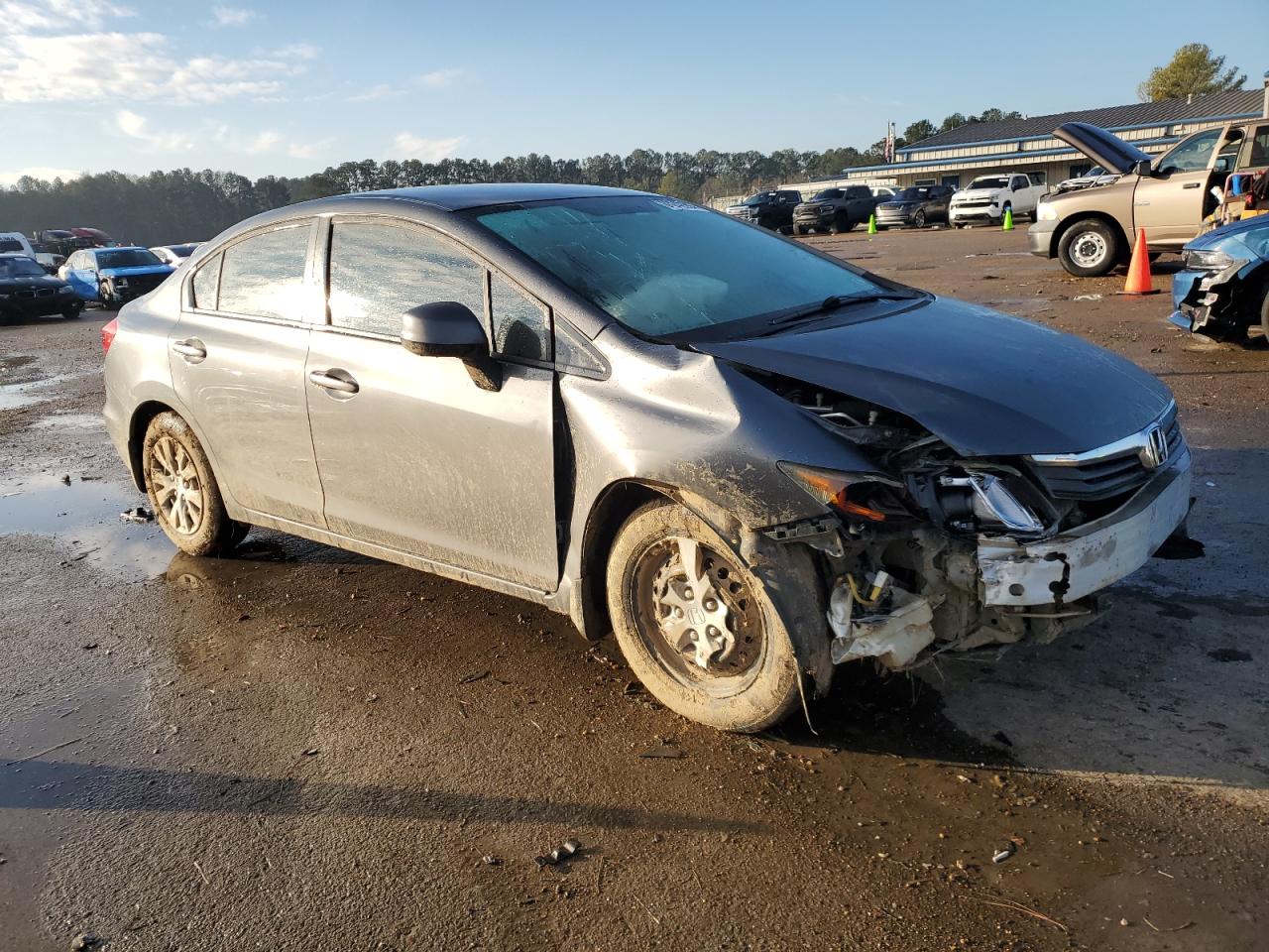 2012 Honda Civic VIN 2HGFB2F58CH332935 Copart auction photo, front end / side damage thumbnail 4