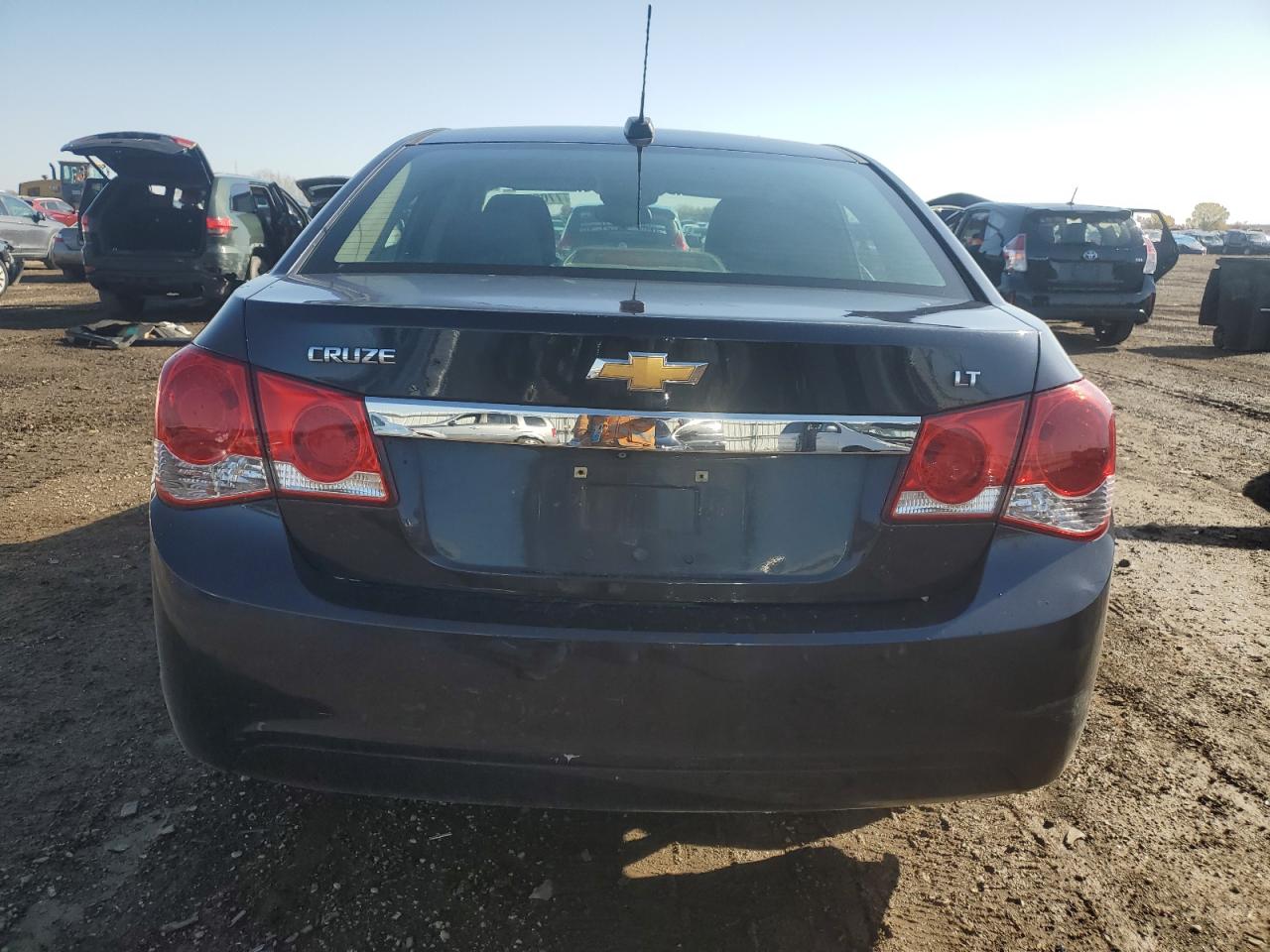 2015 Chevrolet Cruze VIN 1G1PC5SB4F7253056 Copart auction photo, side / minor dent/scratches damage thumbnail 6