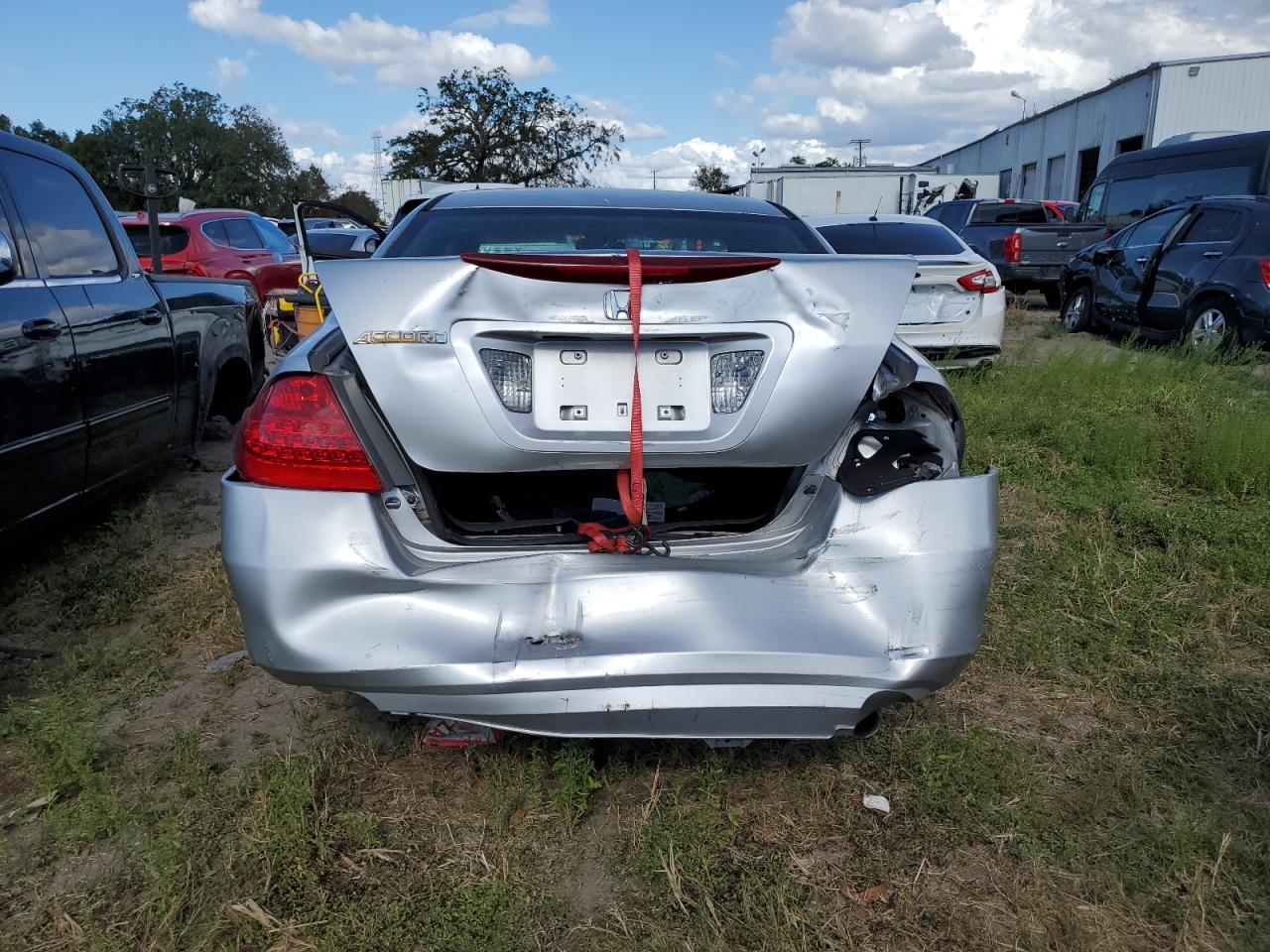 2006 Honda Accord VIN 1HGCM56366A113570 Copart auction photo, rear end damage thumbnail 6