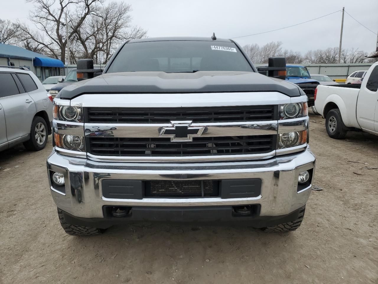 2016 Chevrolet Silverado VIN 1GC1KVE8XGF224684 Copart auction photo, normal wear damage thumbnail 5