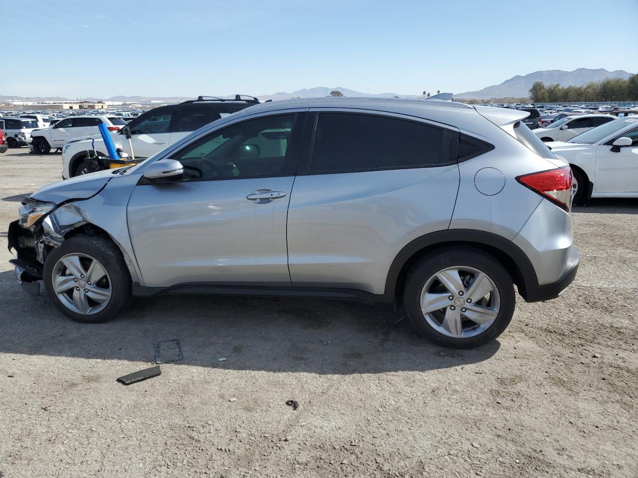 2020 Honda HR-V VIN 3CZRU5H54LM703475 Copart auction photo, front end damage thumbnail 2