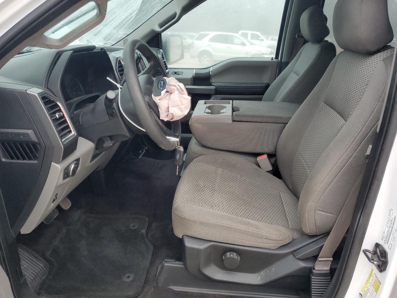 2016 Ford F-150 VIN 1FTEW1C84GKE59140 Copart auction photo, front end / minor dent/scratches damage thumbnail 7