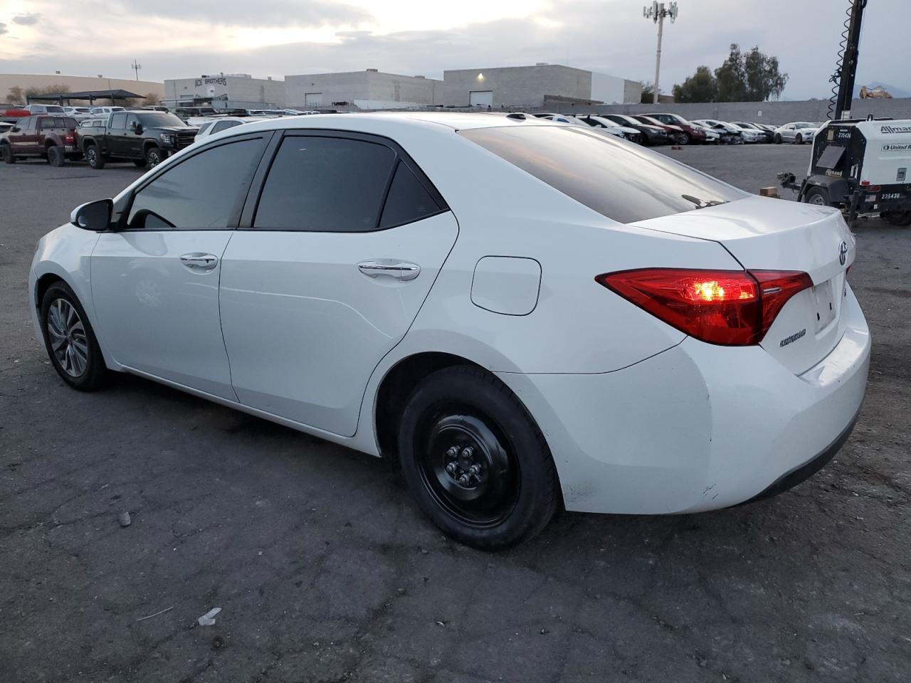 2018 Toyota Corolla VIN 5YFBURHE6JP822519 Copart auction photo, undercarriage / front end damage thumbnail 2