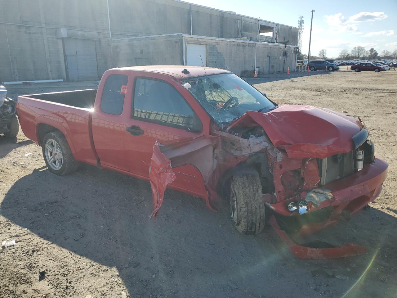 2004 Chevrolet Colorado VIN 1GCCS196648169287 Copart auction photo, front end / side damage thumbnail 4