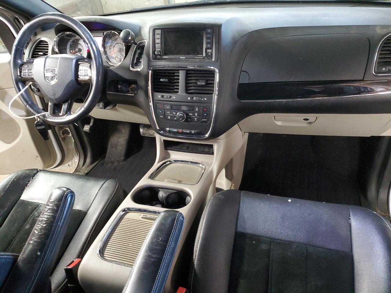 2017 Dodge Caravan VIN 2C4RDGCG6HR713077 Copart auction photo, front end damage thumbnail 8