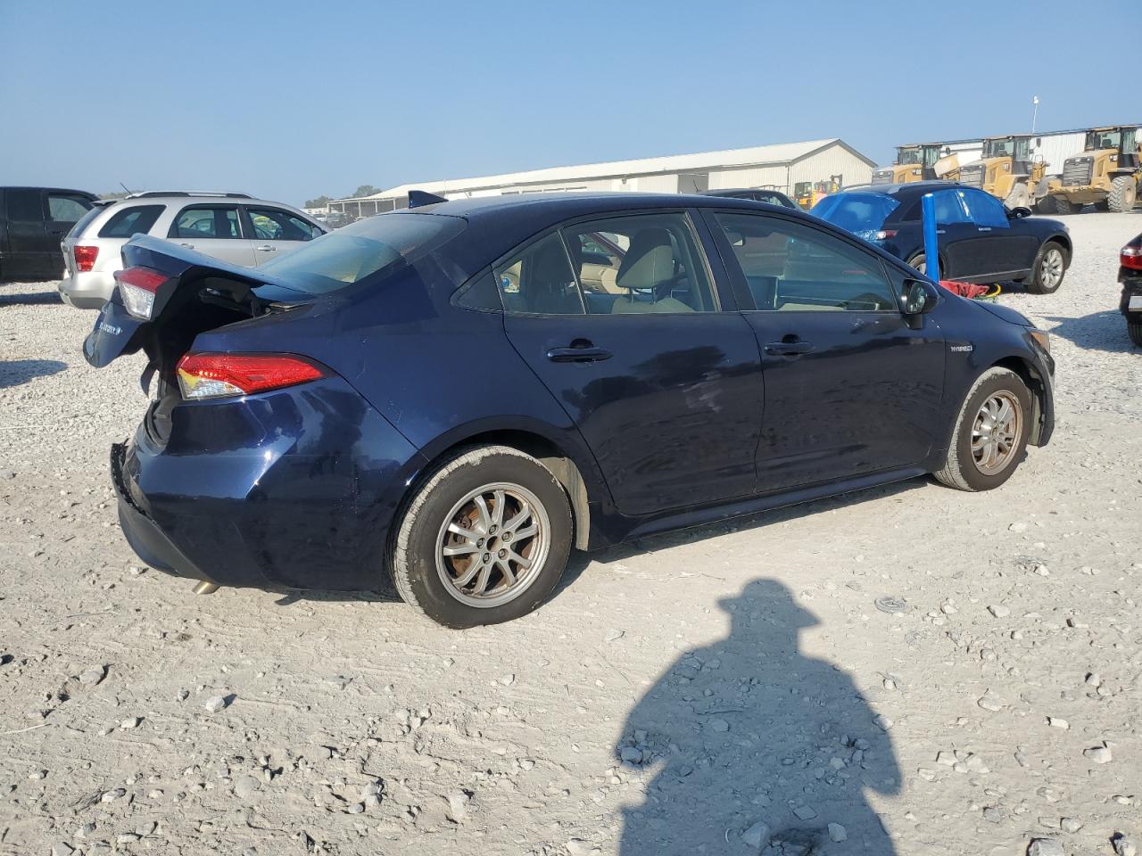 2020 Toyota Corolla VIN JTDEBRBE9LJ030478 Copart auction photo, rear end damage thumbnail 3