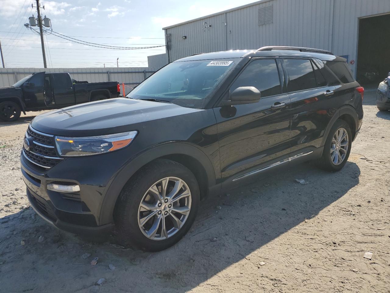 2022 Ford Explorer VIN 1FMSK7DH6NGB37935