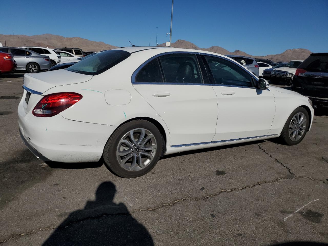 2017 Mercedes-Benz C-klasse VIN 55SWF4JB1HU213390 Copart auction photo, front end / rear end damage thumbnail 3