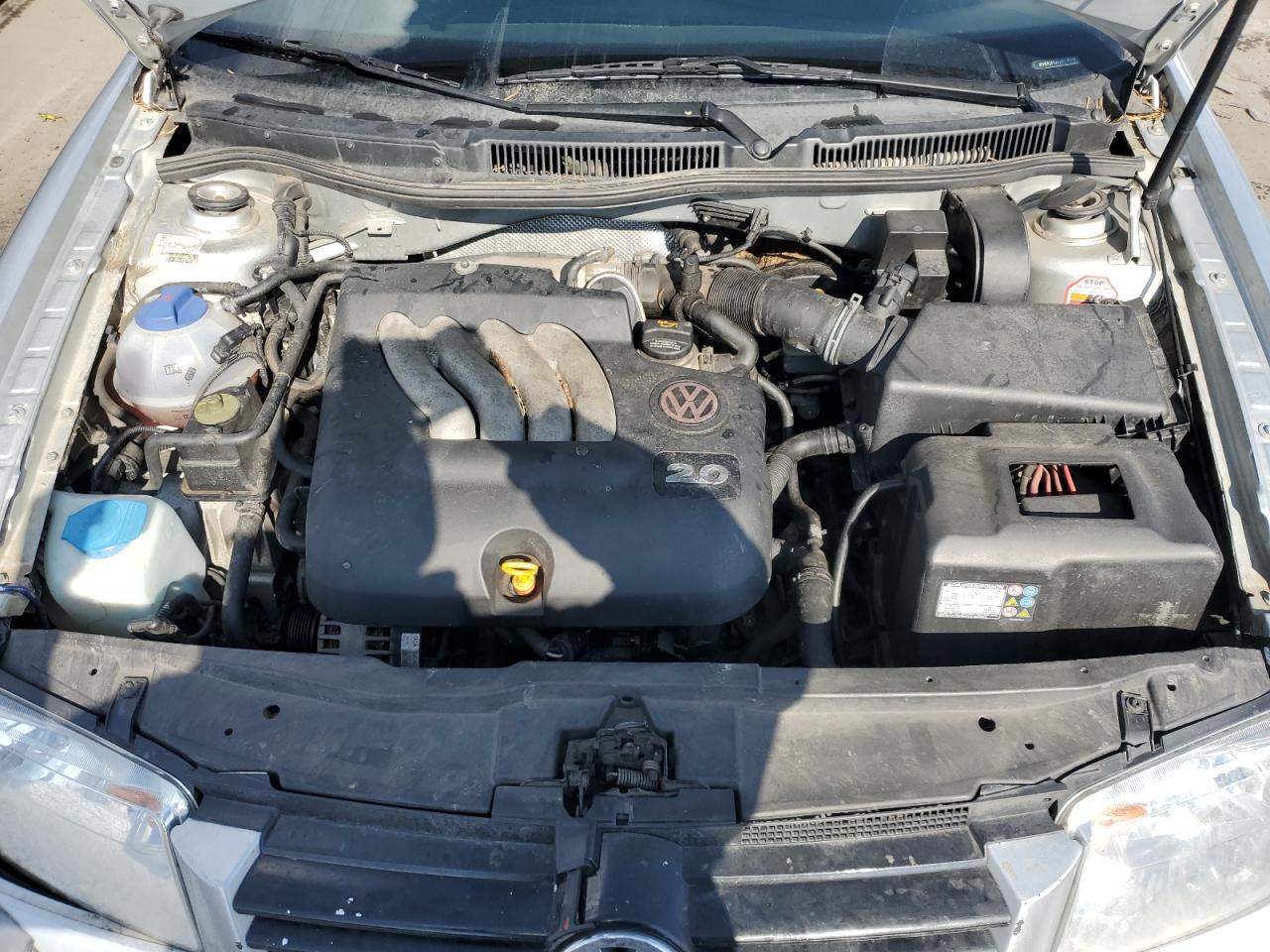 2004 Volkswagen Jetta VIN WVWRL61J94W110346 Copart auction photo, front end / side damage thumbnail 11