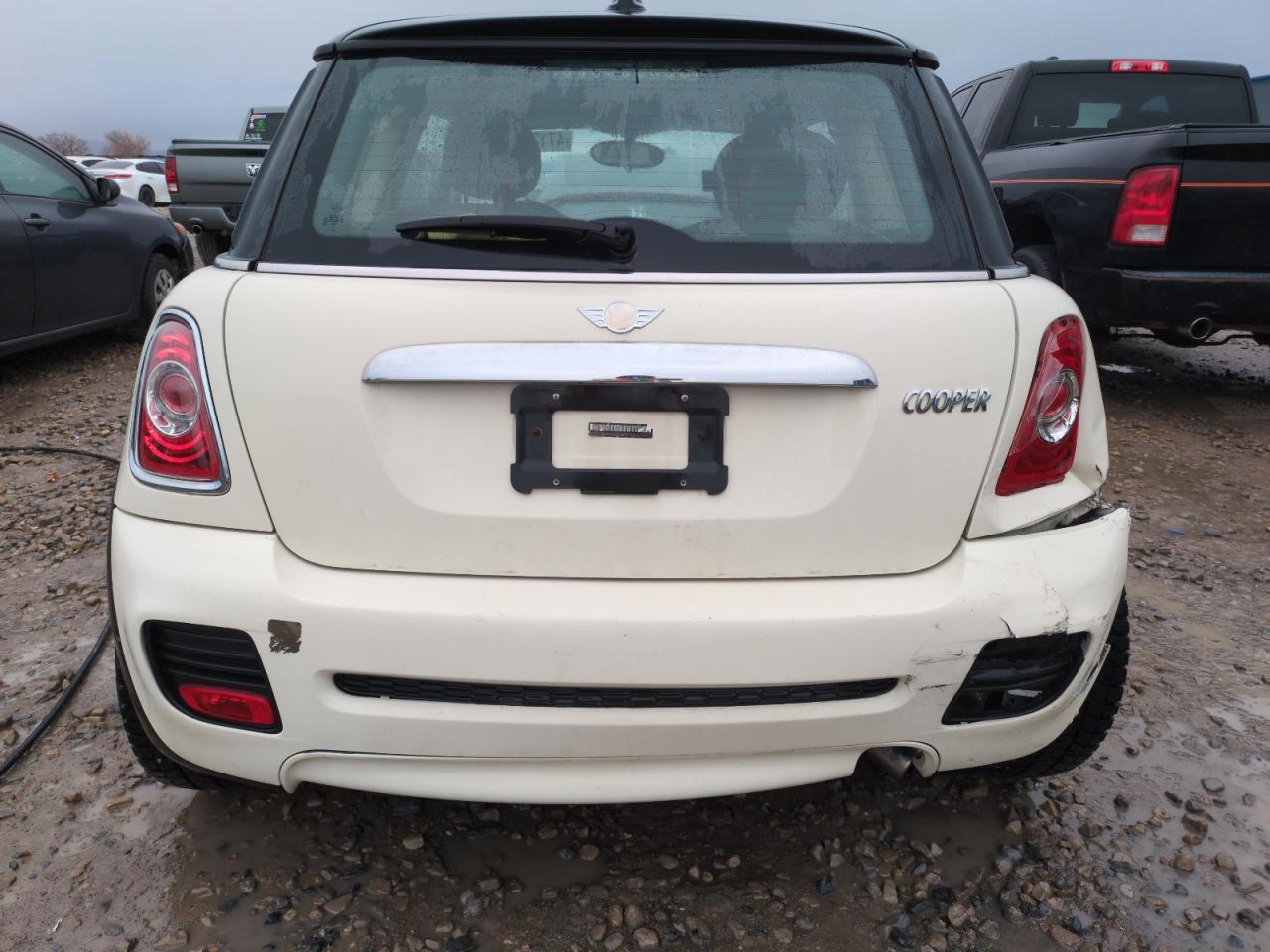 2012 MINI Cooper VIN WMWSU3C56CT186360 Copart auction photo, rear end damage thumbnail 6