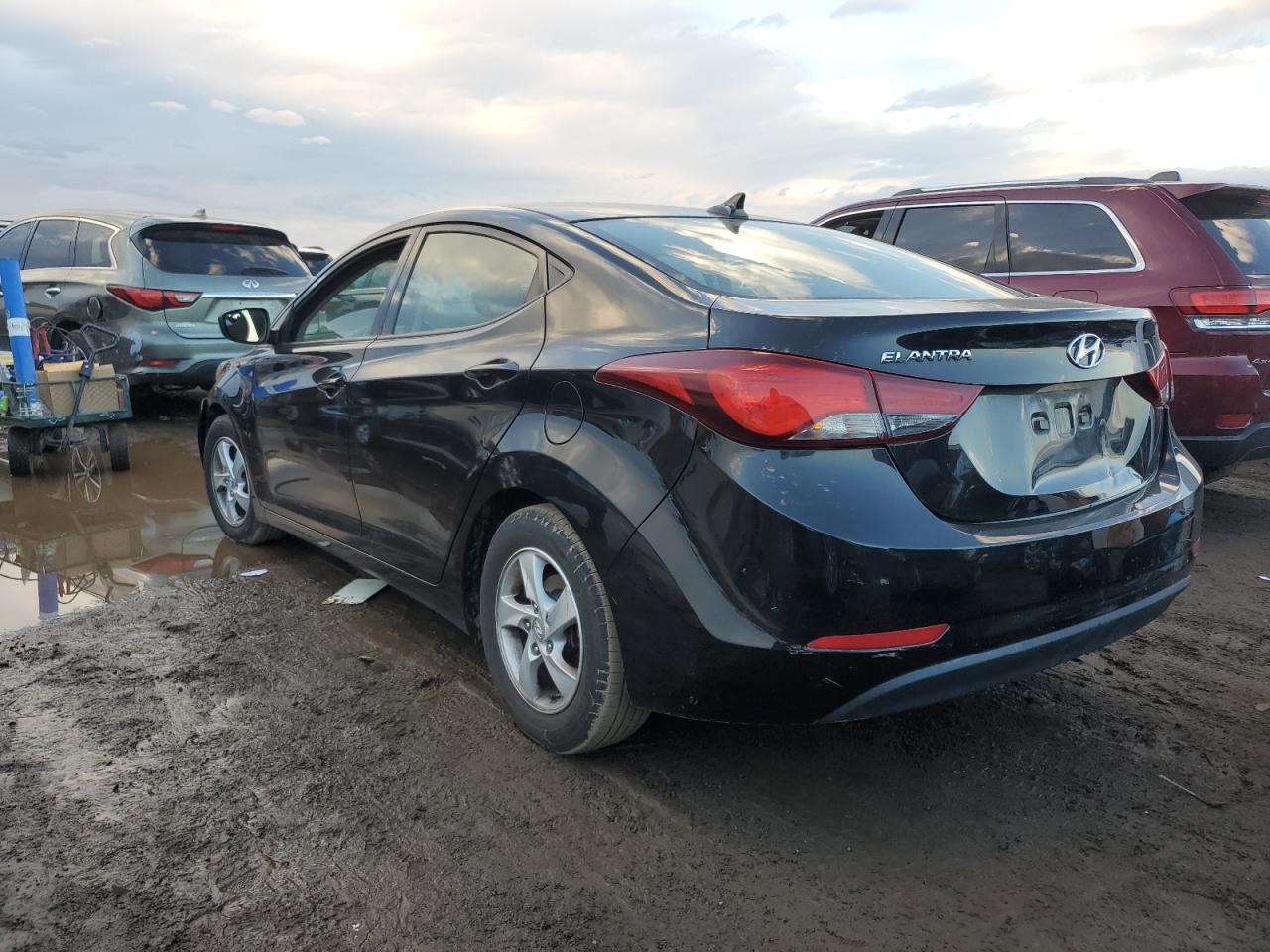 2015 Hyundai Elantra VIN 5NPDH4AEXFH585256 Copart auction photo, vandalism damage thumbnail 2
