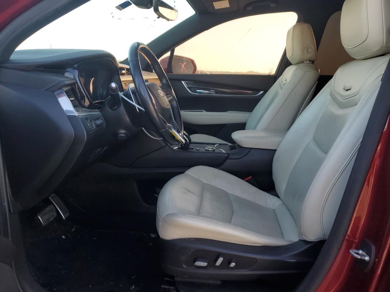 2020 Cadillac XT6 VIN 1GYKPGRS0LZ136656 Copart auction photo, front end damage thumbnail 7
