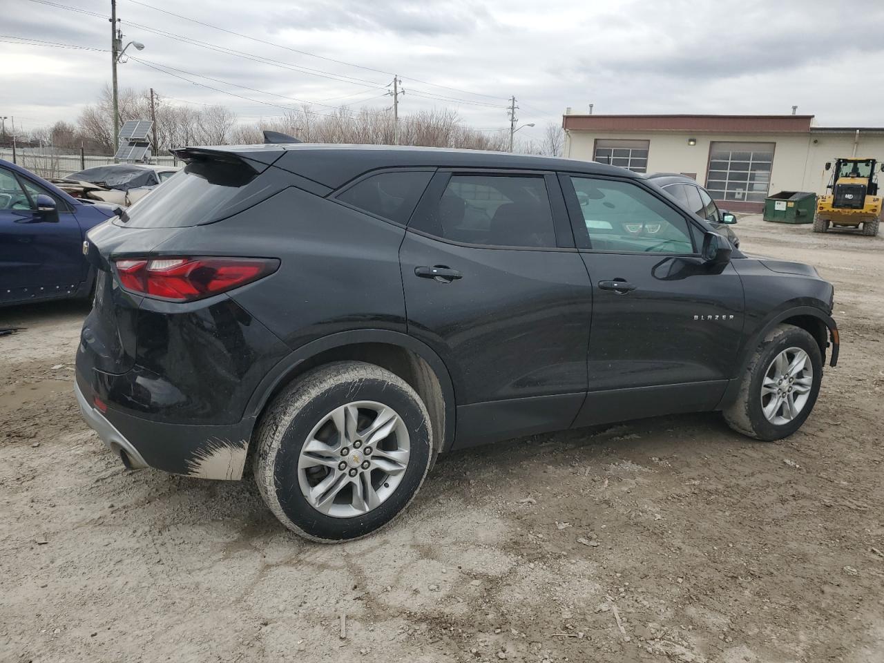 2019 Chevrolet Blazer VIN 3GNKBBRA6KS577855 Copart auction photo, front end / minor dent/scratches damage thumbnail 3