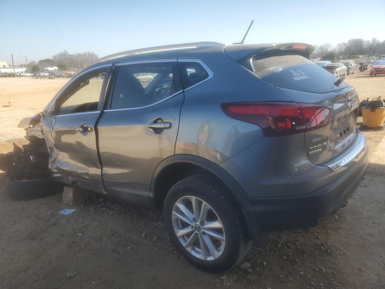 2019 Nissan Rogue VIN JN1BJ1CP5KW530519 Copart auction photo, front end / side damage thumbnail 2