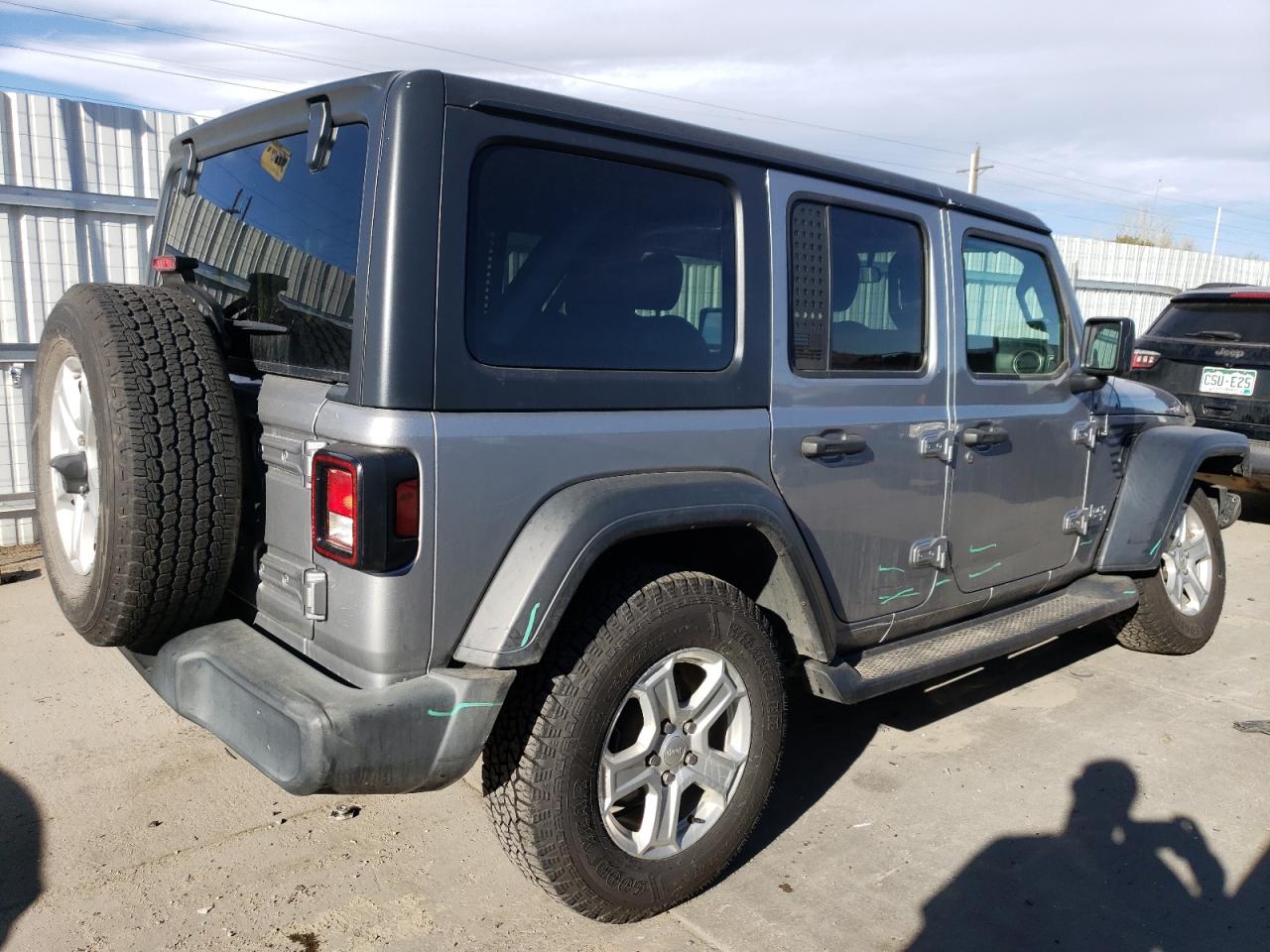 2019 Jeep Wrangler VIN 1C4HJXDN4KW630988 Copart auction photo, side / front end damage thumbnail 3