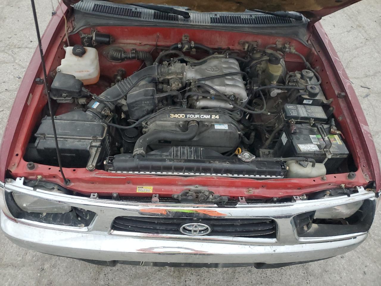 1996 Toyota Tacoma VIN 4TAWN72NXTZ134166 Copart auction photo, front end / rear end damage thumbnail 13
