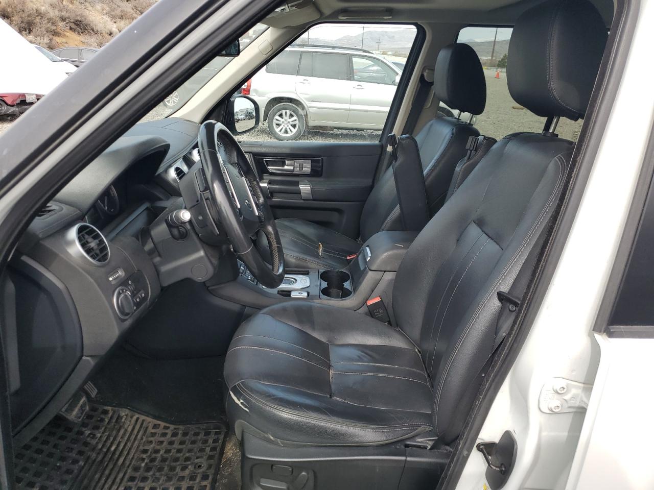 2016 Land Rover LR4 VIN SALAG2V63GA780758 Copart auction photo, rear end damage thumbnail 7