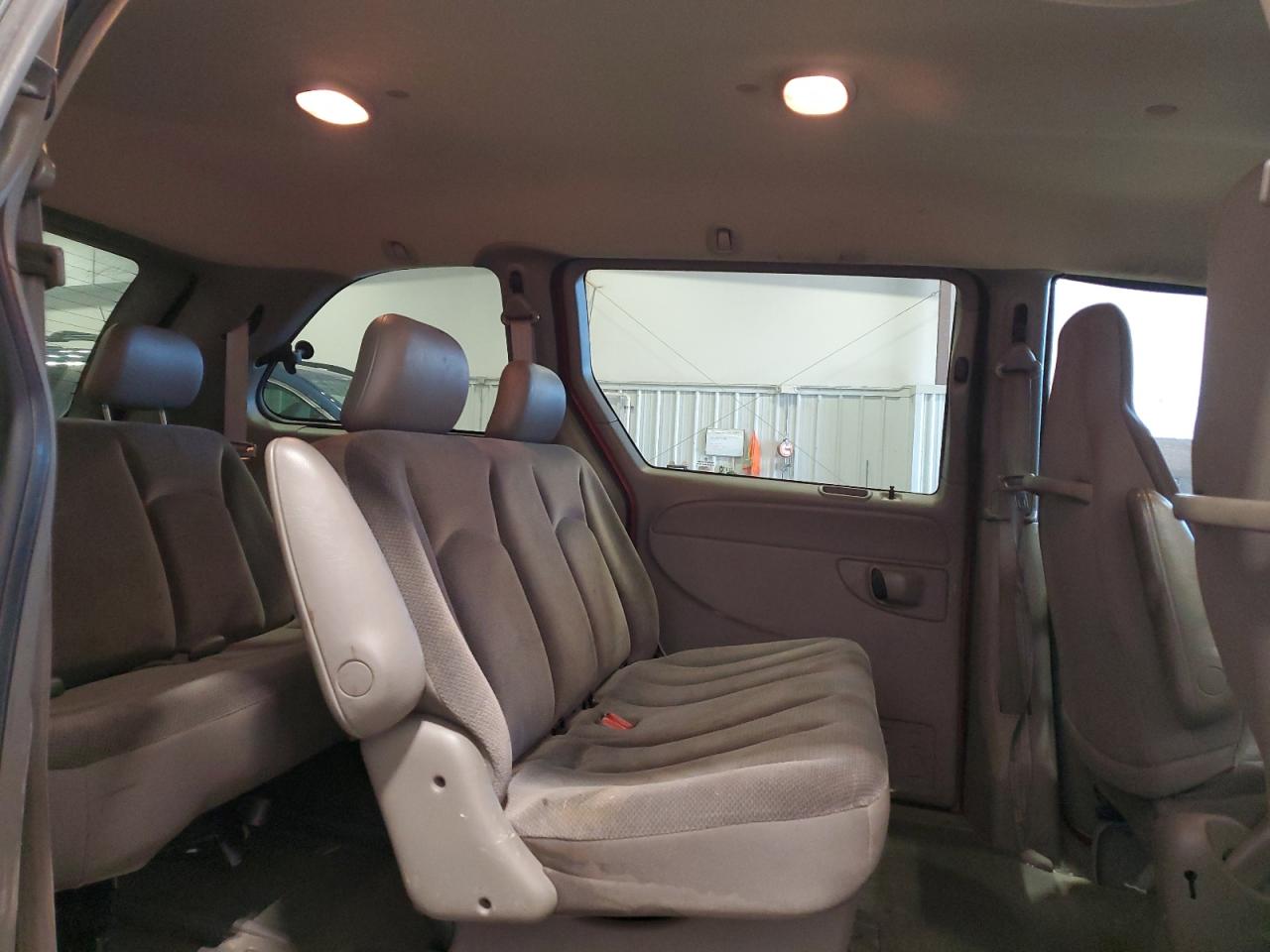 2002 Dodge Caravan VIN 1B4GP25392B729126 Copart auction photo, front end damage thumbnail 11