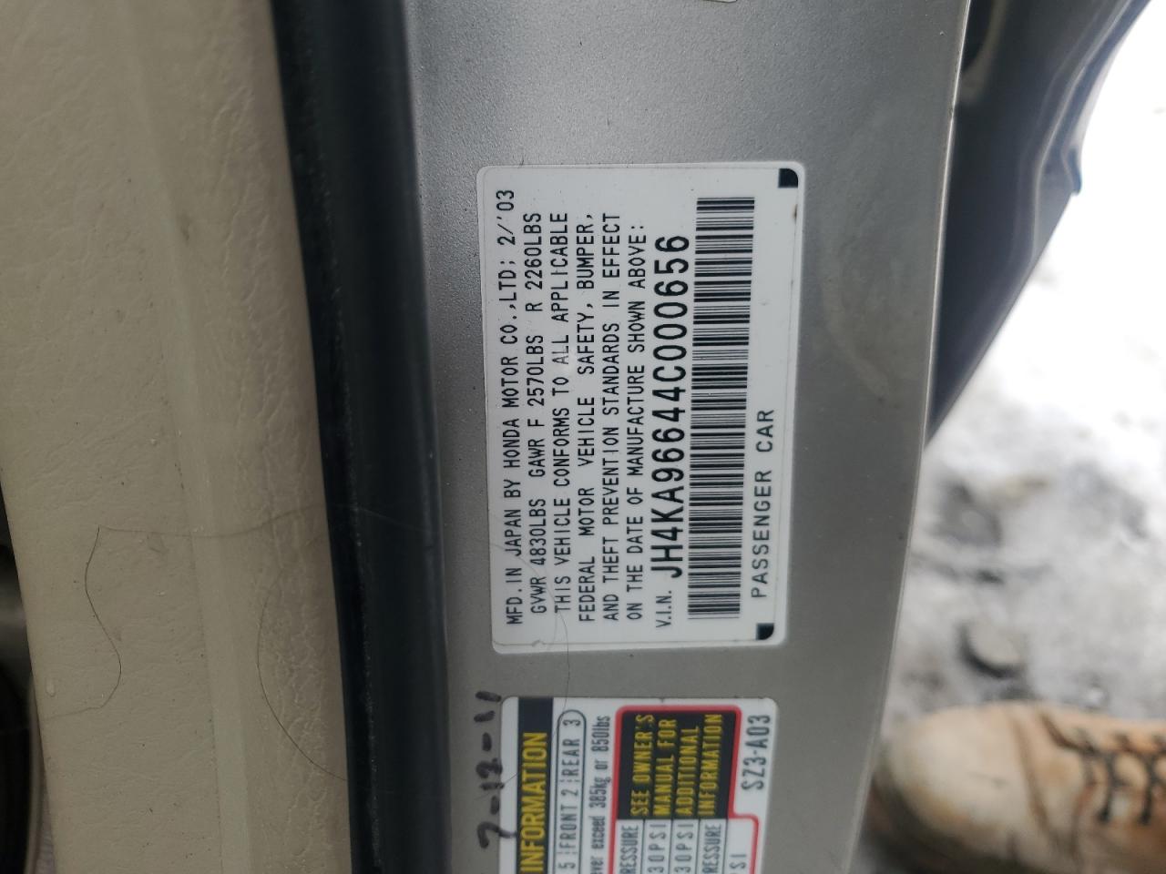 2004 Acura RL VIN JH4KA96644C000656 Copart auction photo, front end / side damage thumbnail 12