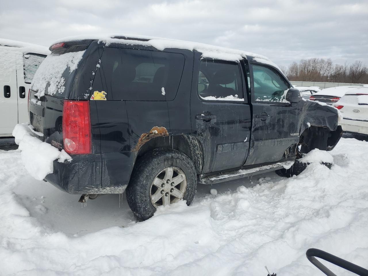 2014 GMC Yukon VIN 1GKS2AE00ER114797 Copart auction photo, front end / side damage thumbnail 3
