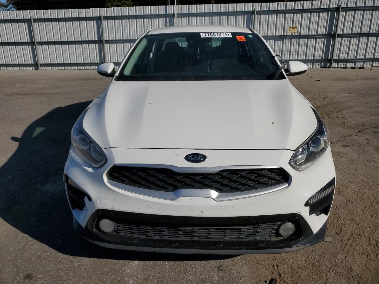 2019 KIA Forte VIN 3KPF24AD8KE066643 Copart auction photo, vandalism damage thumbnail 5