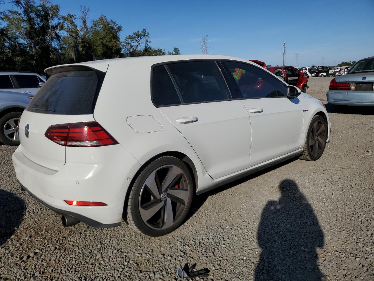 2018 Volkswagen GTI VIN 3VW447AU0JM250687 Copart auction photo, mechanical damage thumbnail 3