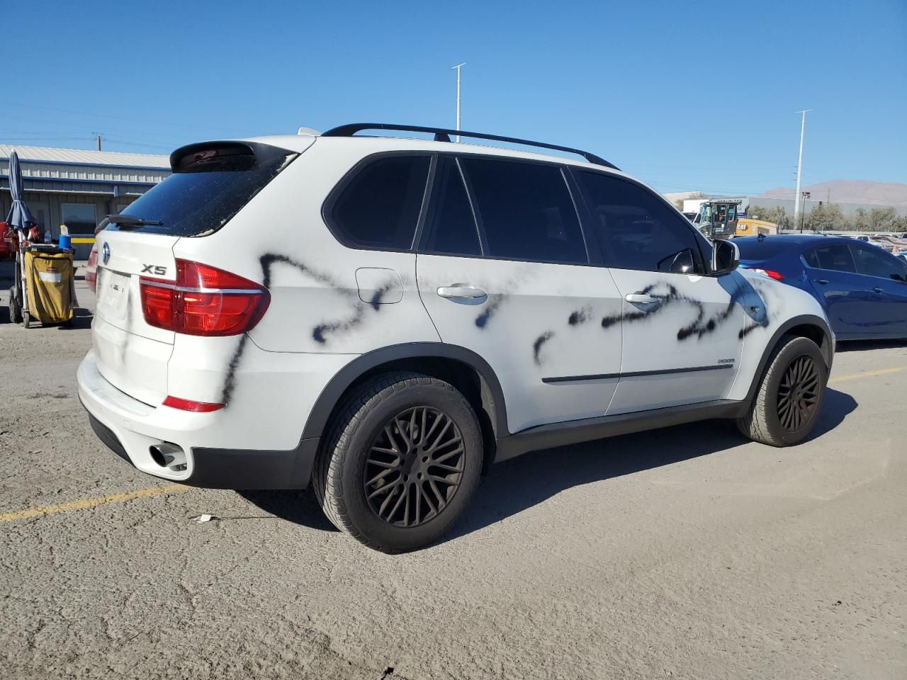 2013 BMW X5 VIN 5UXZV4C55D0B04238 Copart auction photo, vandalism damage thumbnail 3