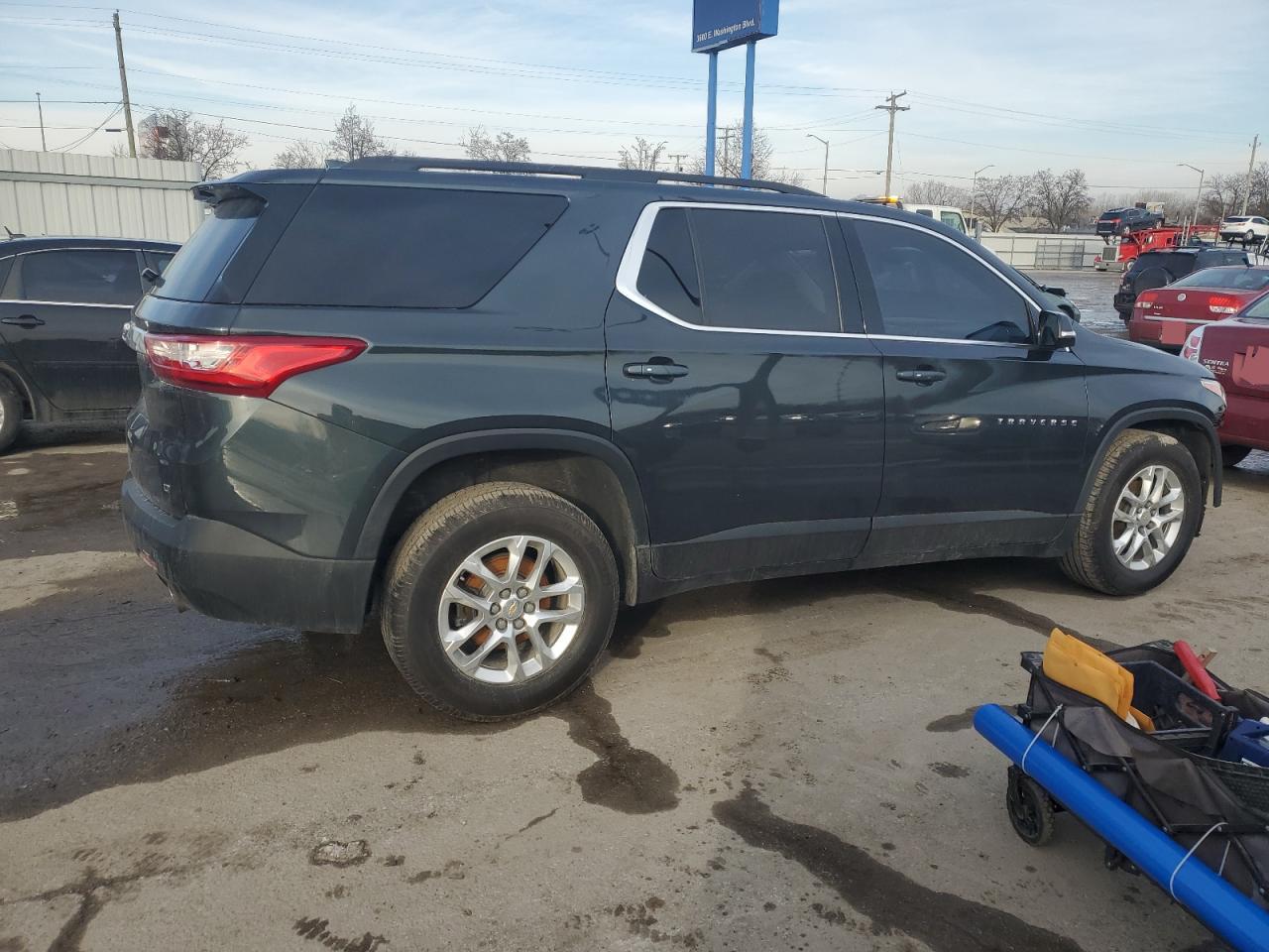 2019 Chevrolet Traverse VIN 1GNEVGKW1KJ286964 Copart auction photo, front end damage thumbnail 3
