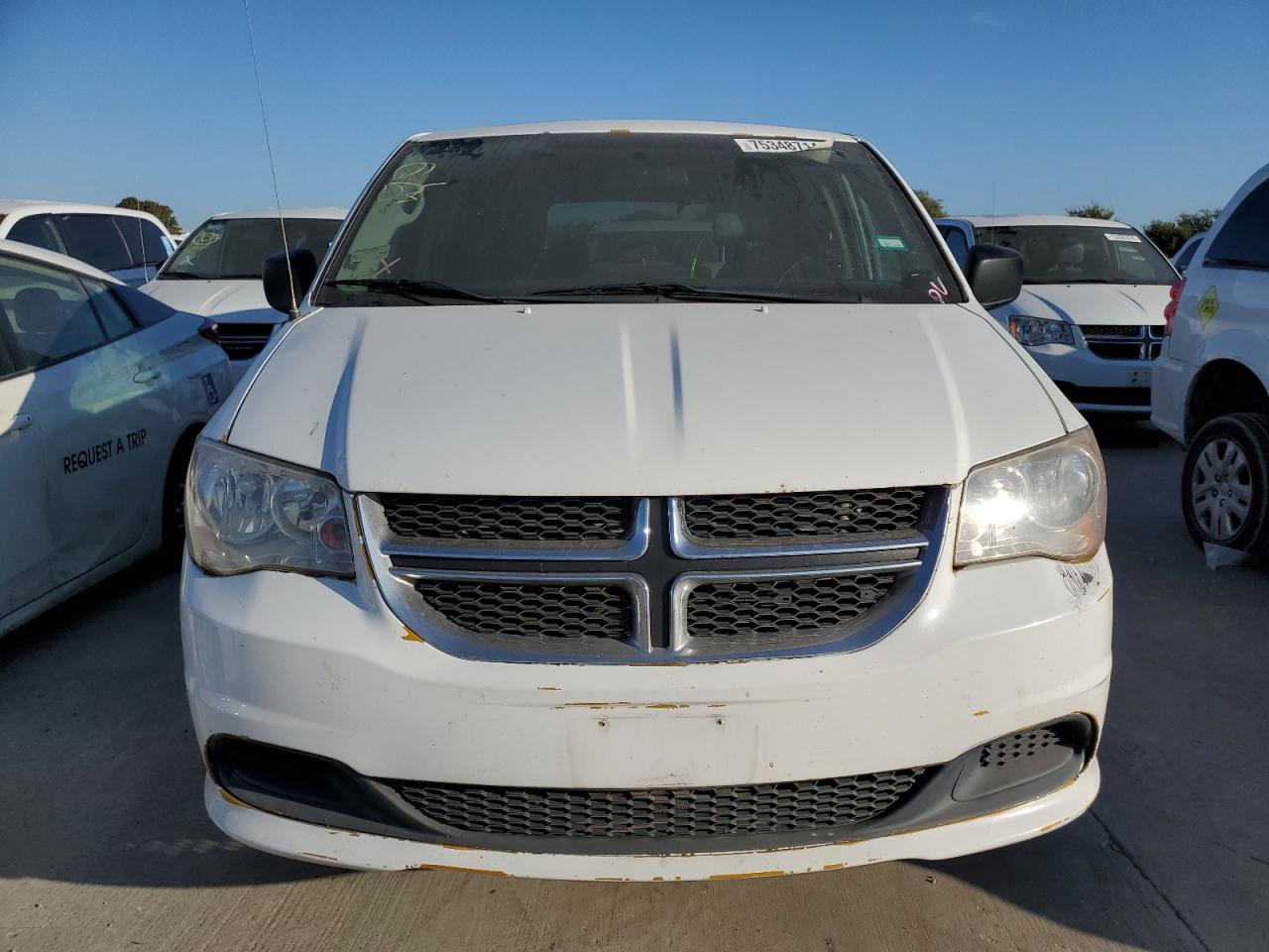 2017 Dodge Caravan VIN 2C4RDGBG4HR776163 Copart auction photo, minor dent/scratches damage thumbnail 5