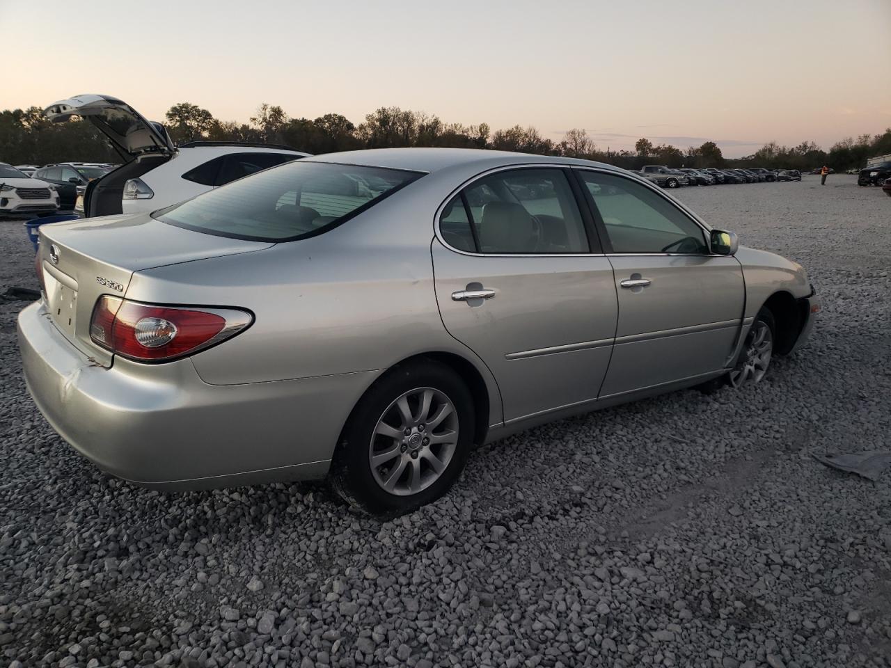 2003 Lexus ES VIN JTHBF30G535039162 Copart auction photo, front end damage thumbnail 3