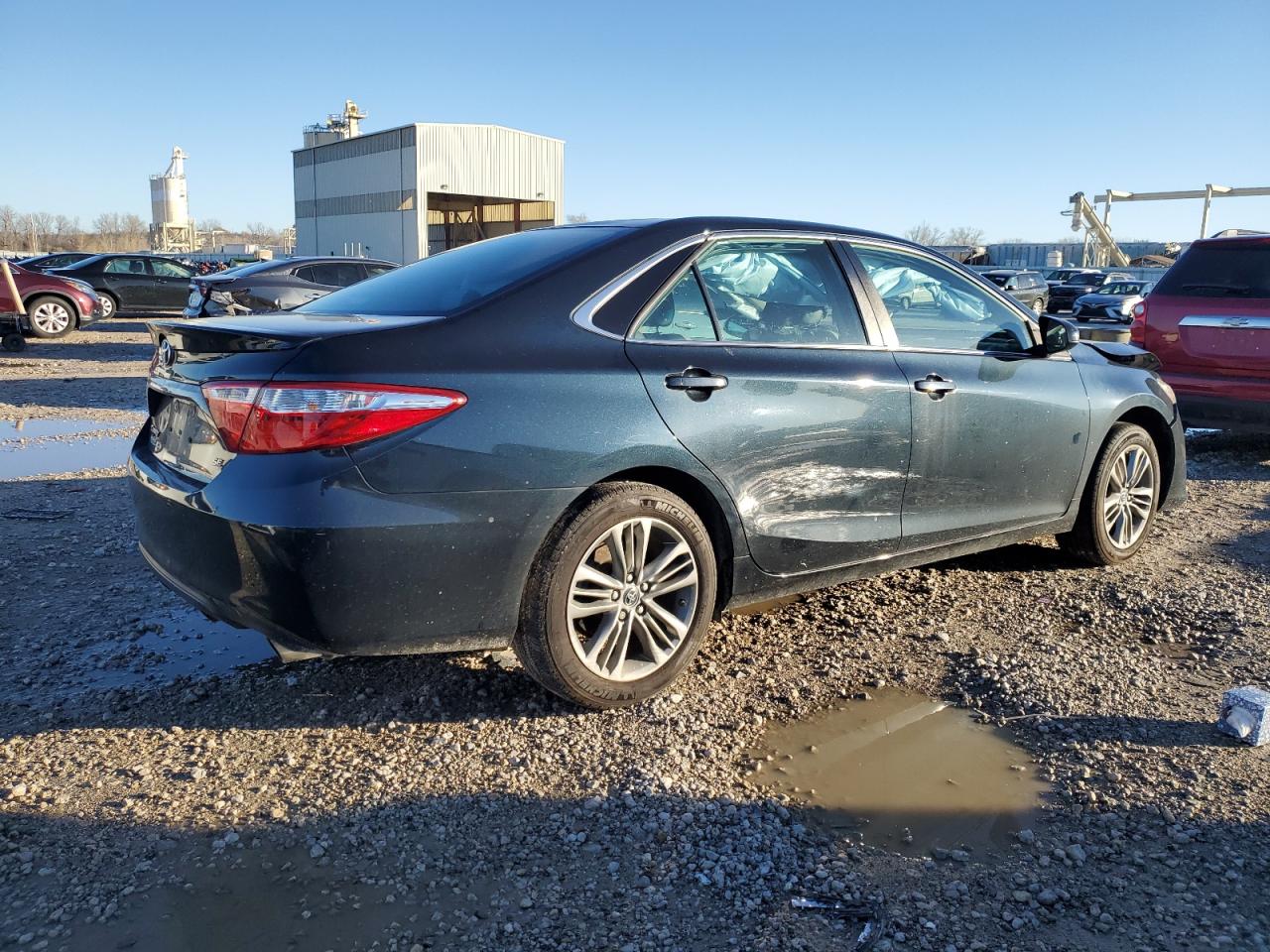 2016 Toyota Camry VIN 4T1BF1FK9GU168143 Copart auction photo, front end damage thumbnail 3
