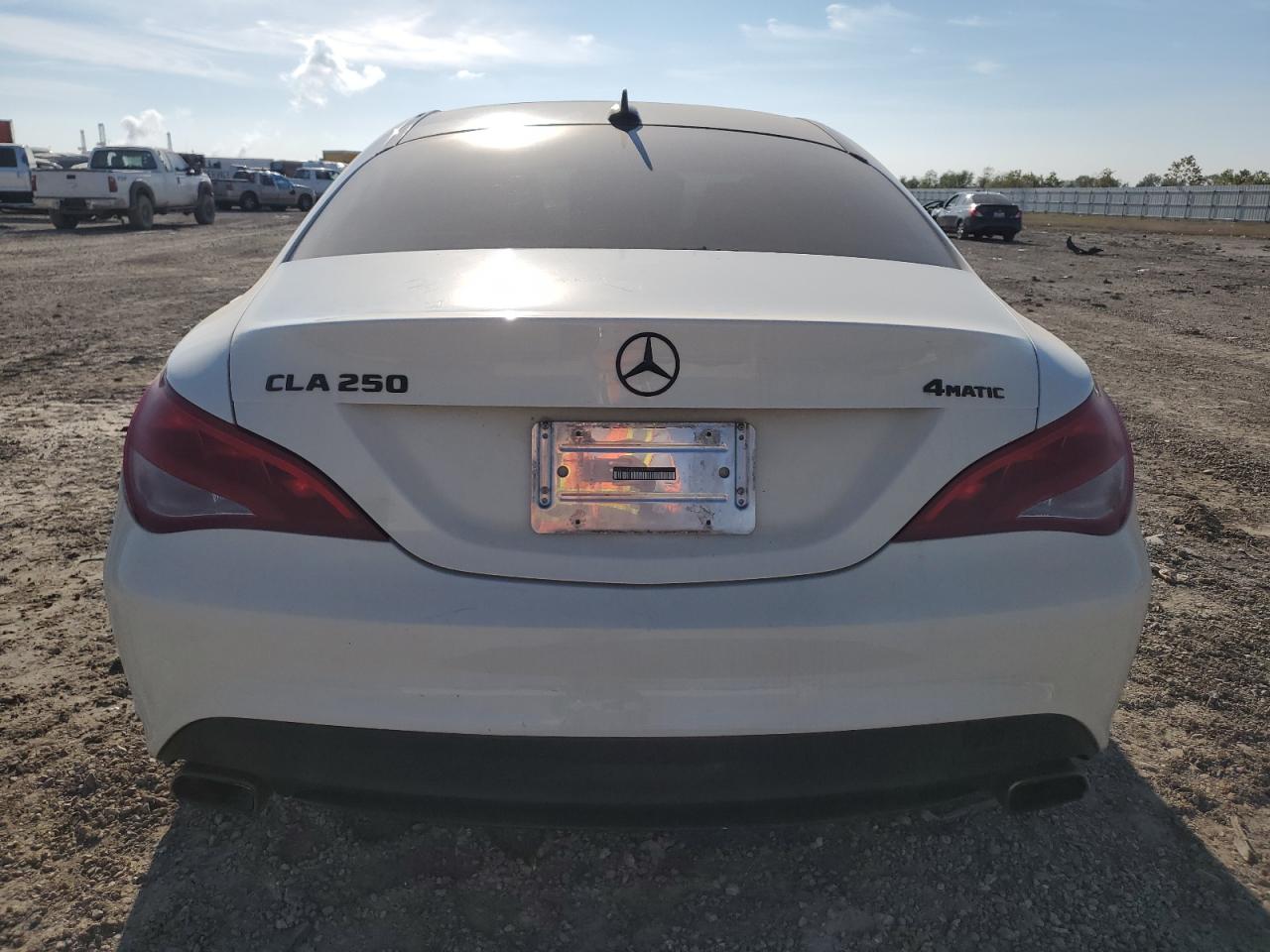 2016 Mercedes-Benz CLA-klasse VIN WDDSJ4GB2GN394592 Copart auction photo, front end / minor dent/scratches damage thumbnail 6