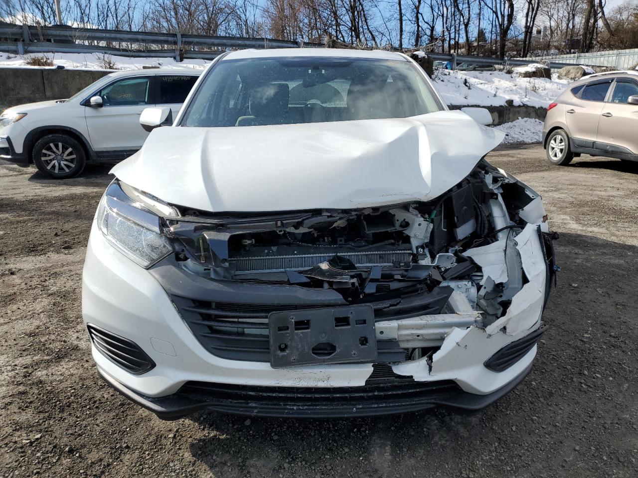 2021 Honda HR-V VIN 3CZRU6H39MM710086 Copart auction photo, front end / minor dent/scratches damage thumbnail 5