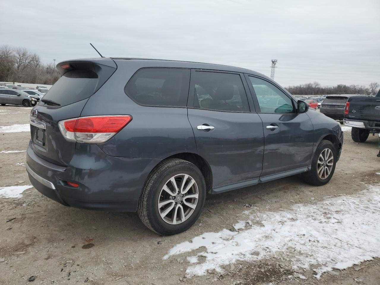 2013 Nissan Pathfinder VIN 5N1AR2MN1DC603471 Copart auction photo, front end / minor dent/scratches damage thumbnail 3