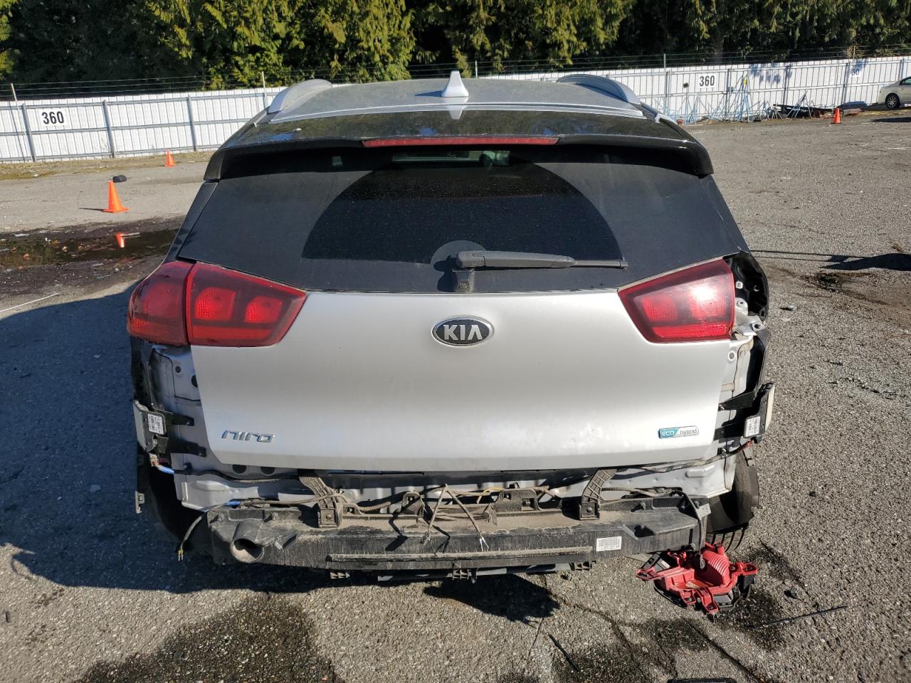 2020 KIA Niro VIN KNDCB3LC0L5419617 Copart auction photo, front end / rear end damage thumbnail 6
