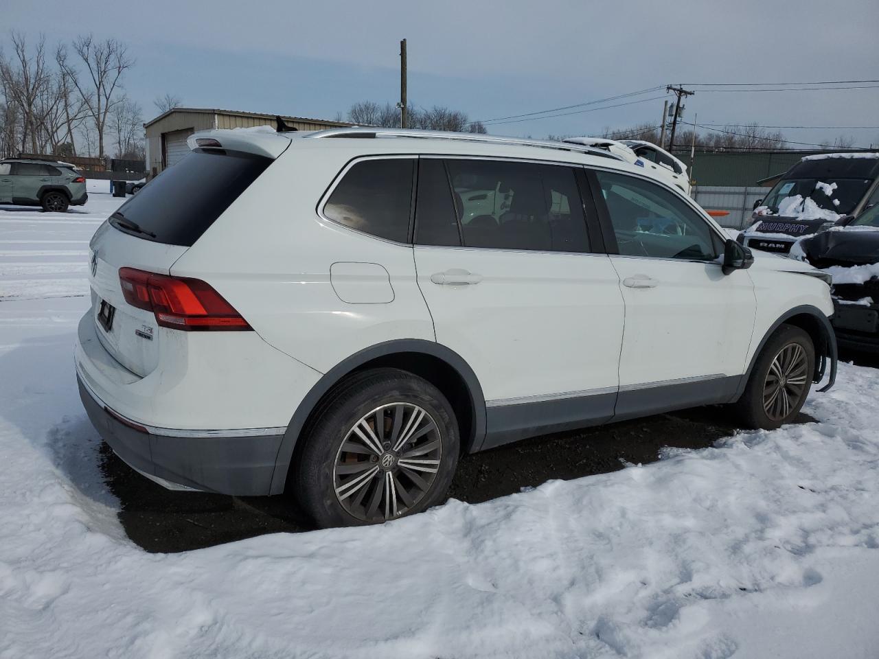 2018 Volkswagen Tiguan VIN 3VV2B7AX3JM033937 Copart auction photo, front end damage thumbnail 3
