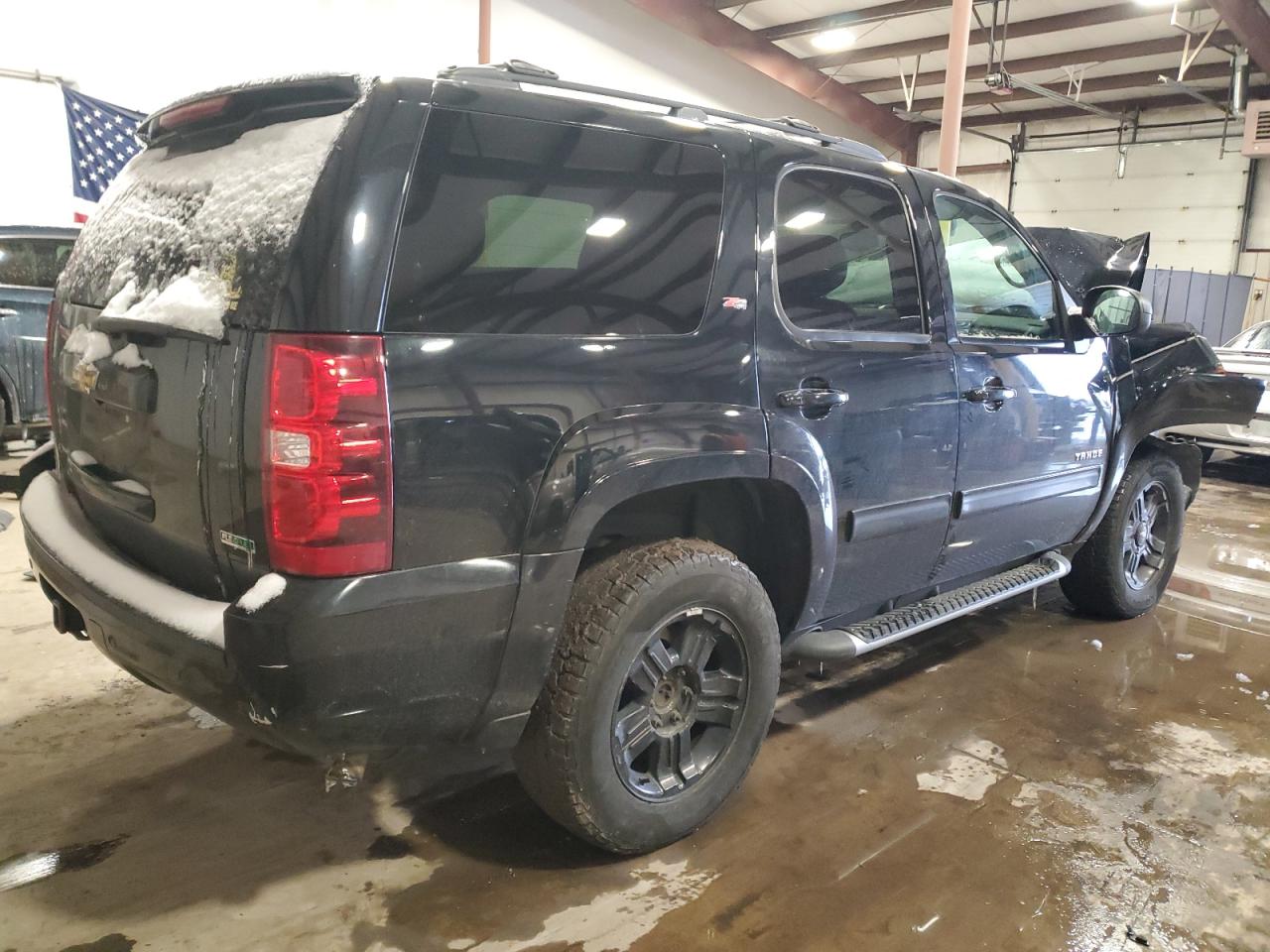 2011 Chevrolet Tahoe VIN 1GNSKBE01BR117633 Copart auction photo, front end damage thumbnail 3