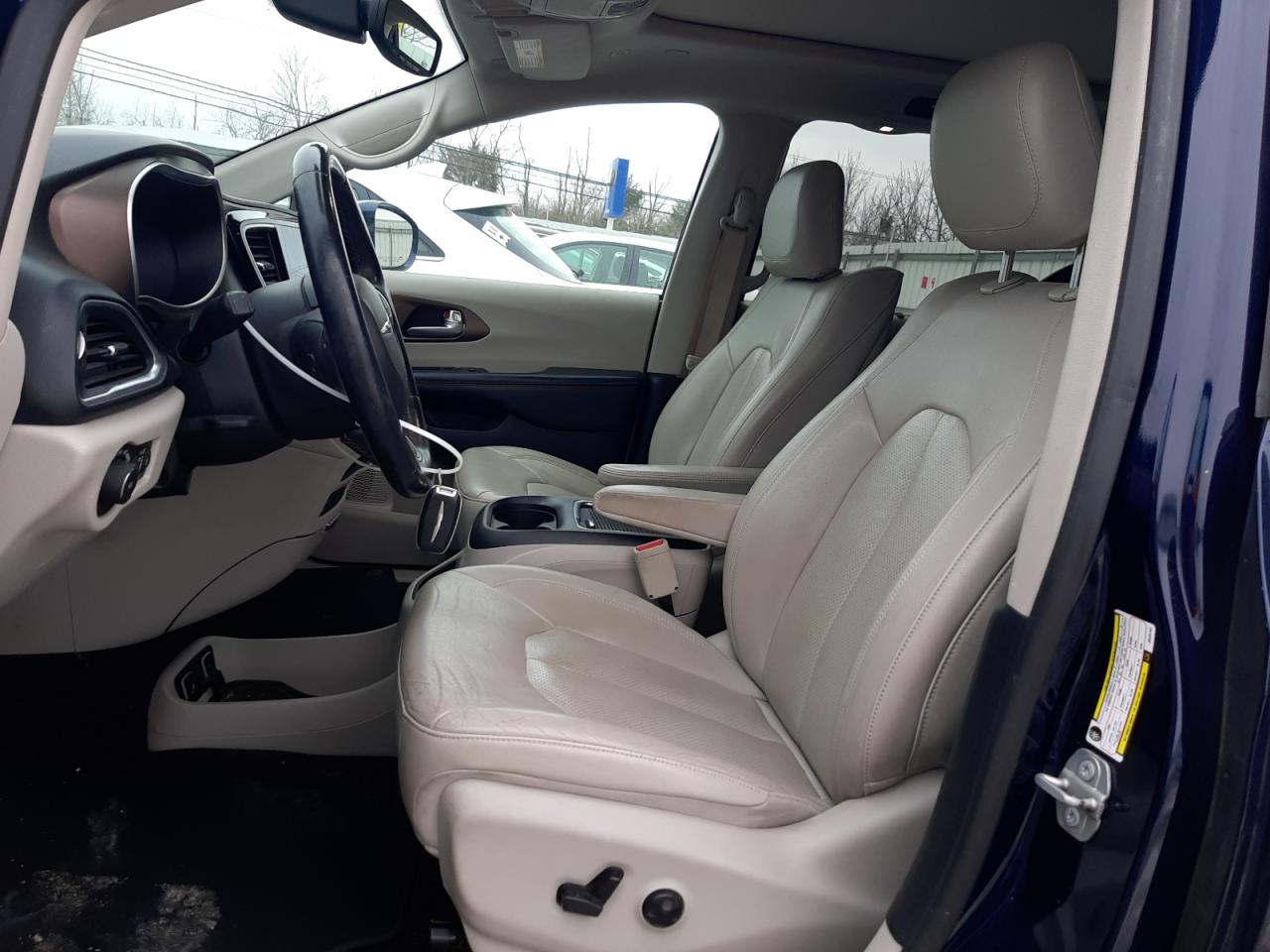 2018 Chrysler Pacifica VIN 2C4RC1EG5JR235107 Copart auction photo, front end damage thumbnail 7