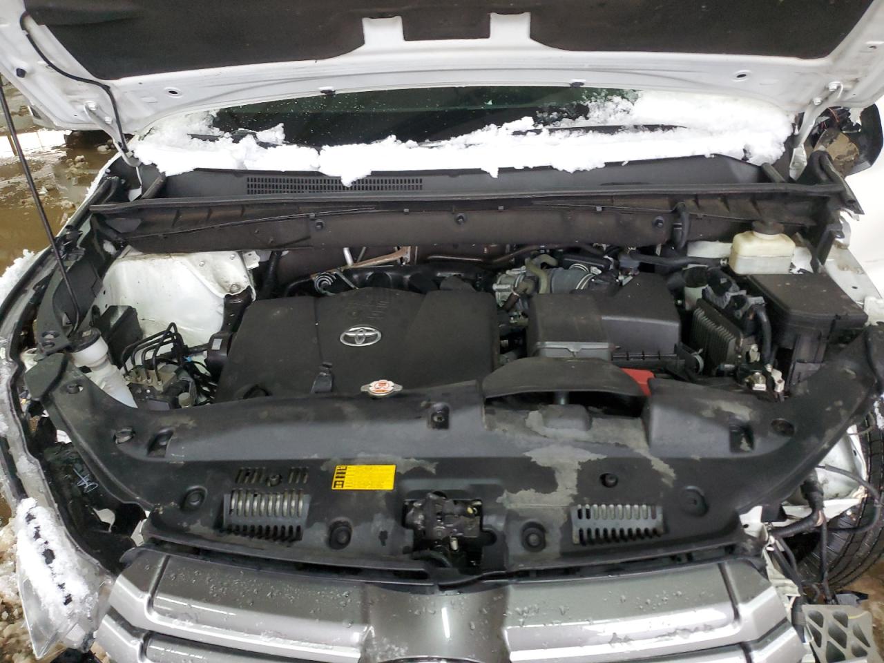 2017 Toyota Highlander VIN 5TDJZRFH4HS519640 Copart auction photo, front end damage thumbnail 14