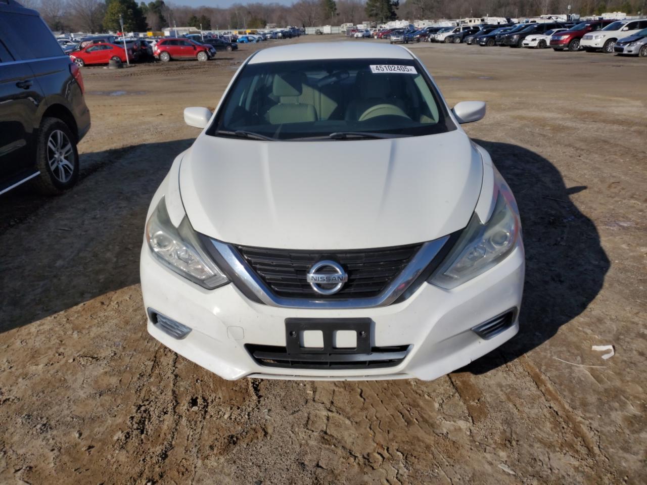 2017 Nissan Altima VIN 1N4AL3APXHC255229 Copart auction photo, minor dent/scratches damage thumbnail 5