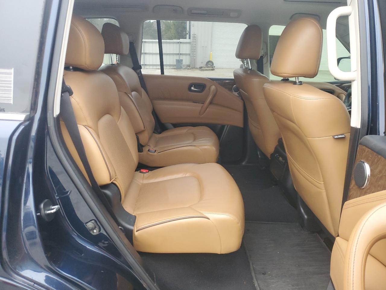 2017 Infiniti QX80 VIN JN8AZ2NF3H9644669 Copart auction photo, minor dent/scratches damage thumbnail 11