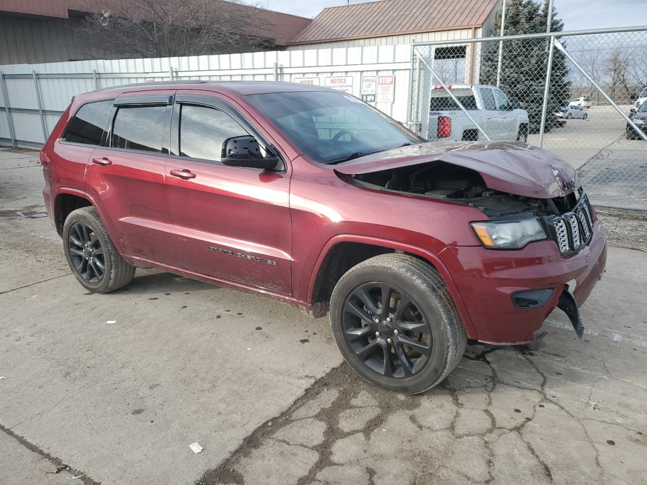 2018 Jeep Grand Cherokee VIN 1C4RJFAGXJC284157 Copart auction photo, front end damage thumbnail 4