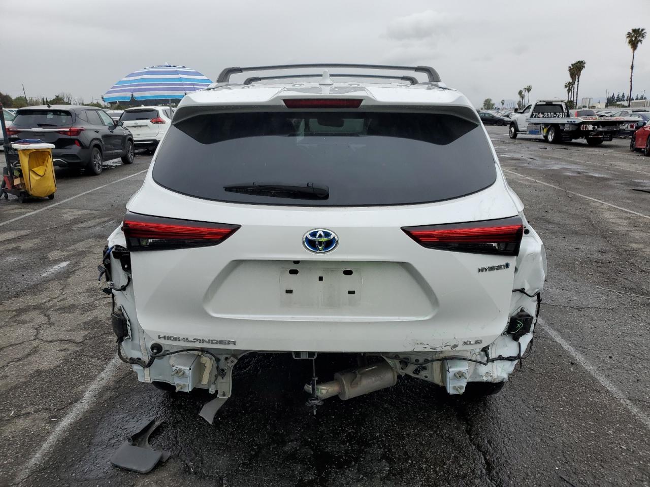 2022 Toyota Highlander VIN 5TDHBRCH8NS538890 Copart auction photo, rear end / undercarriage damage thumbnail 6