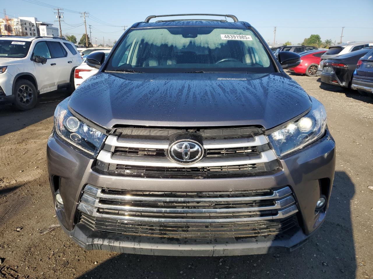 2019 Toyota Highlander VIN 5TDKZRFH5KS325310 Copart auction photo, front end damage thumbnail 5