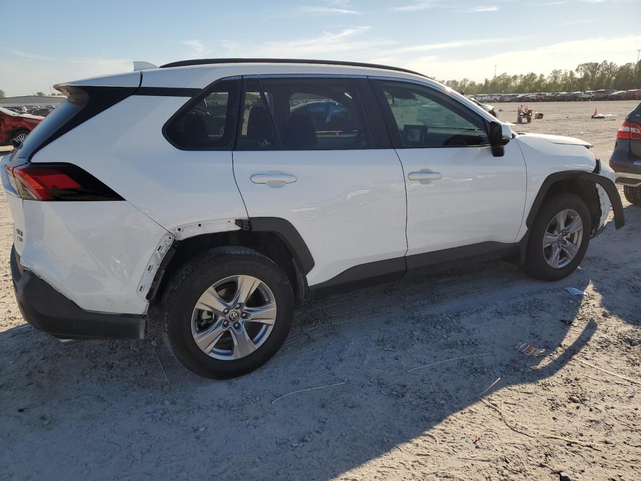 2022 Toyota RAV 4 VIN 2T3P1RFV9NC298877 Copart auction photo, front end / all over damage thumbnail 3