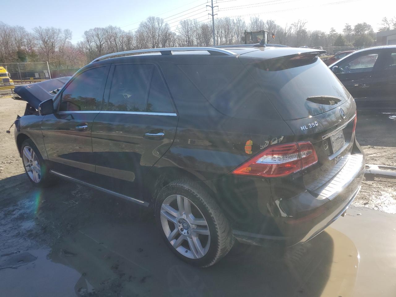 2015 Mercedes-Benz M-klasse VIN 4JGDA5HB4FA504986 Copart auction photo, front end damage thumbnail 2